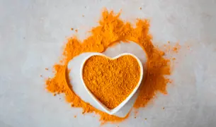 כמון בתוך חותכן בצורת לב